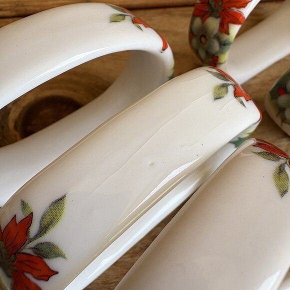 Vintage Christmas Napkin Rings Set of 12 White Red Poinsettia Bone China Holiday - Picture 2 of 6